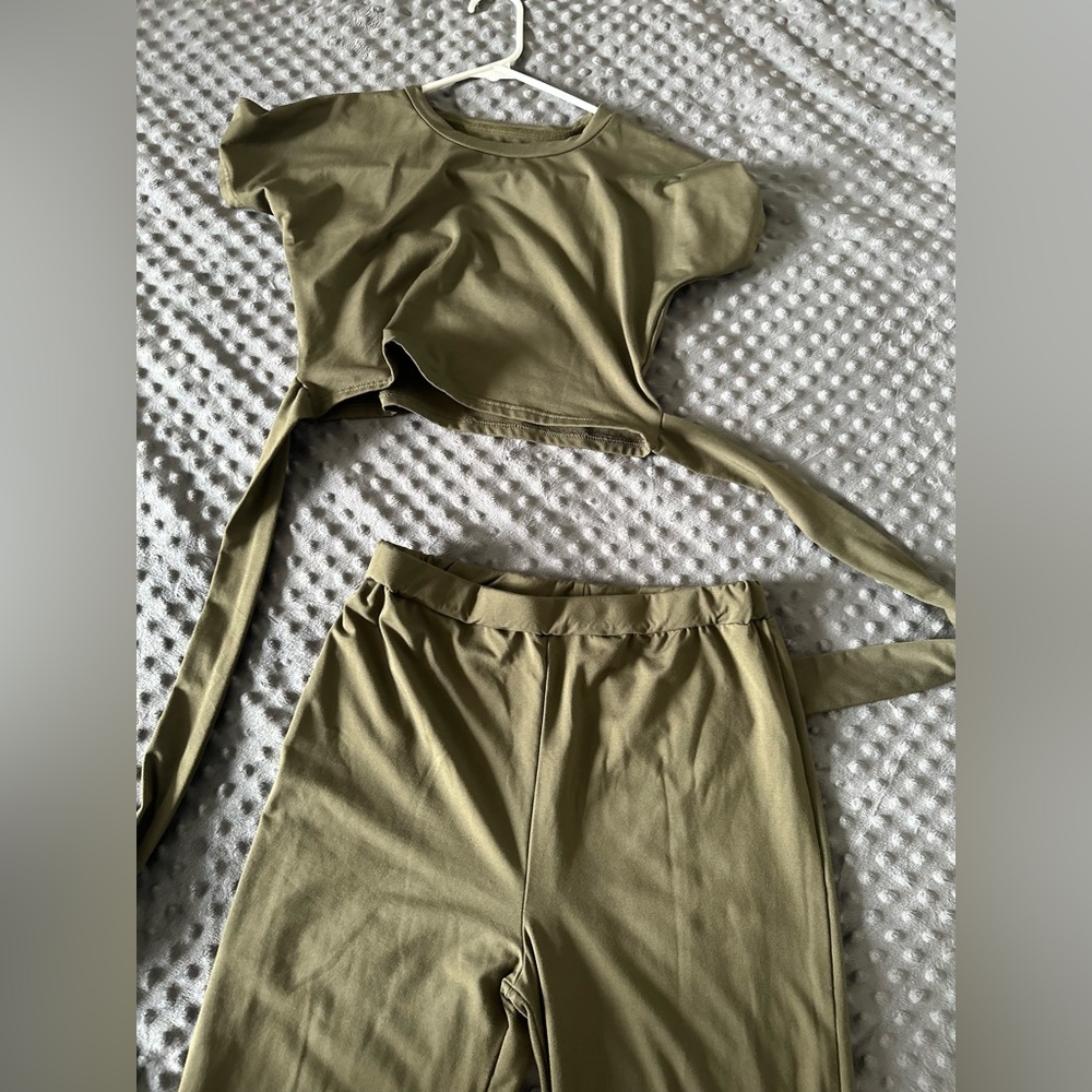 Two piece pants set